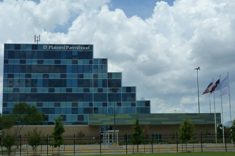 World’s Largest Planned Parenthood Clinic to Close Due to Lack of Funding