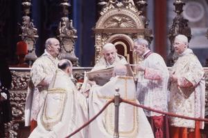 Pope John XXIII presiding the opening Mass of the Second Vatican Council.