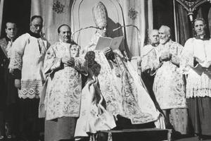 Pope Pius XII proclaims the dogmatic definition of the Assumption, Nov. 1, 1950. 