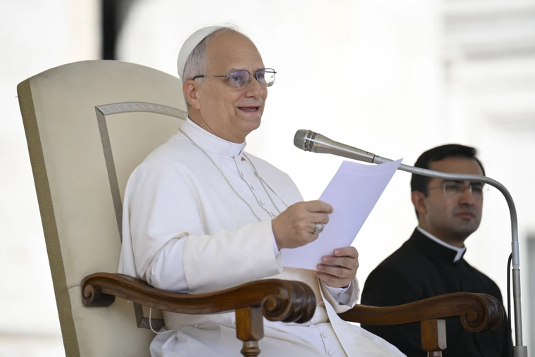 Pope Leo XIV Decries &lsquo;Unacceptable Conditions&rsquo; in Gaza, Urges Release of Hostages