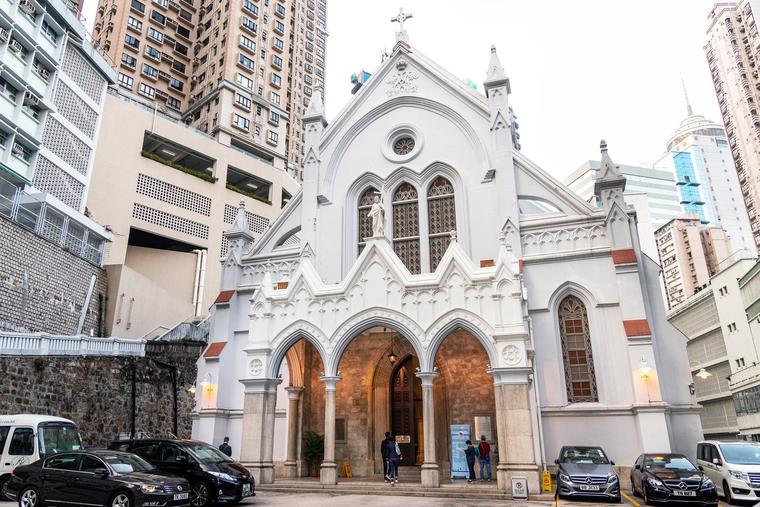 Pro-Beijing Hong Kong Priest Cancels Vatican Trip After Media Leak