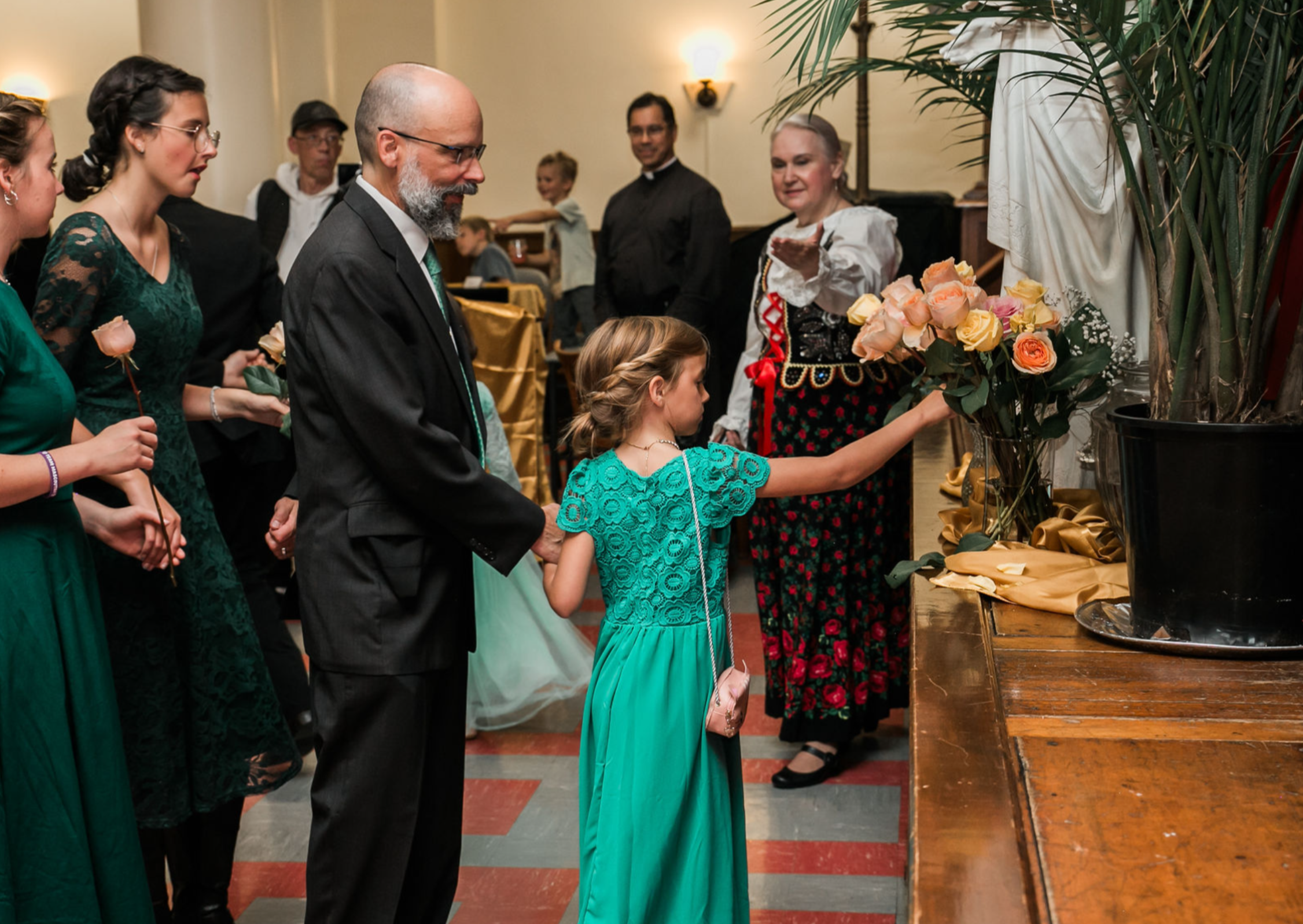 20251024191032_619cdad706132174bfc7015e8aa17db71c26cf4e360cc782d20acd4e2f0086ea Chicago Parish Hosts Ball| National Catholic Register