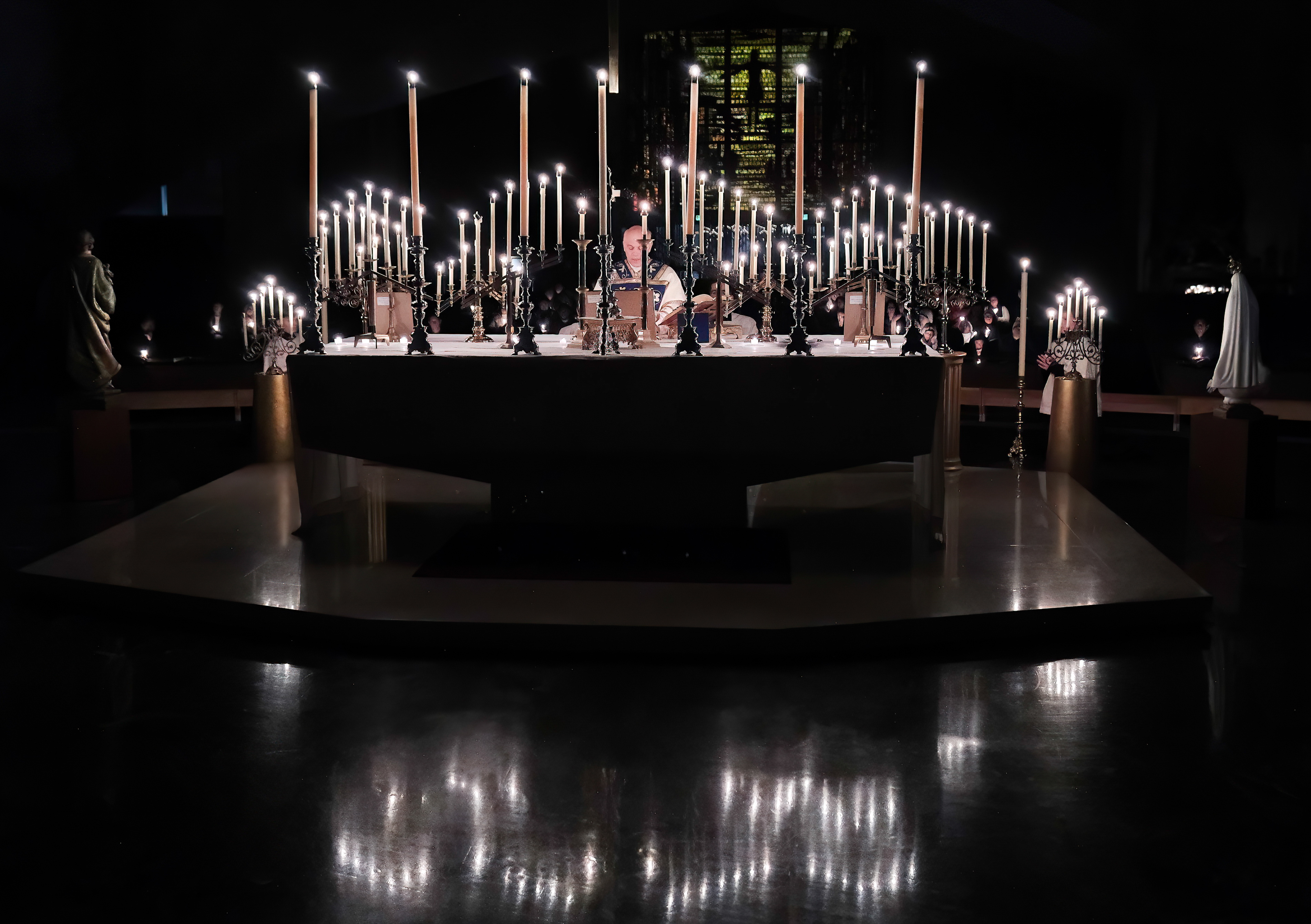 Pontifical Low Roráte Mass at the Cathedral of Saint Mary of the Assumption on 12/13/22