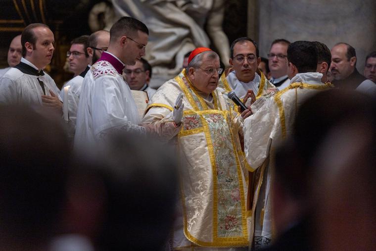 PHOTOS: Cardinal Burke Celebrates Latin Mass in St. Peter’s Basilica