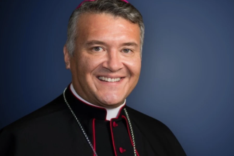 Bishop Mario Avilés.