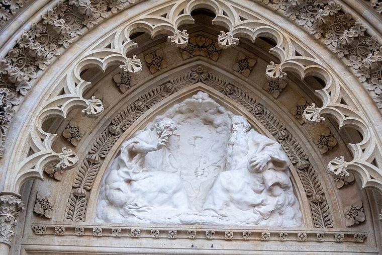 'Holy Trinity' adorns the facade of the Cathedral in Zagreb, work of the Croatian sculptor Robert Frangeš Mihanović.