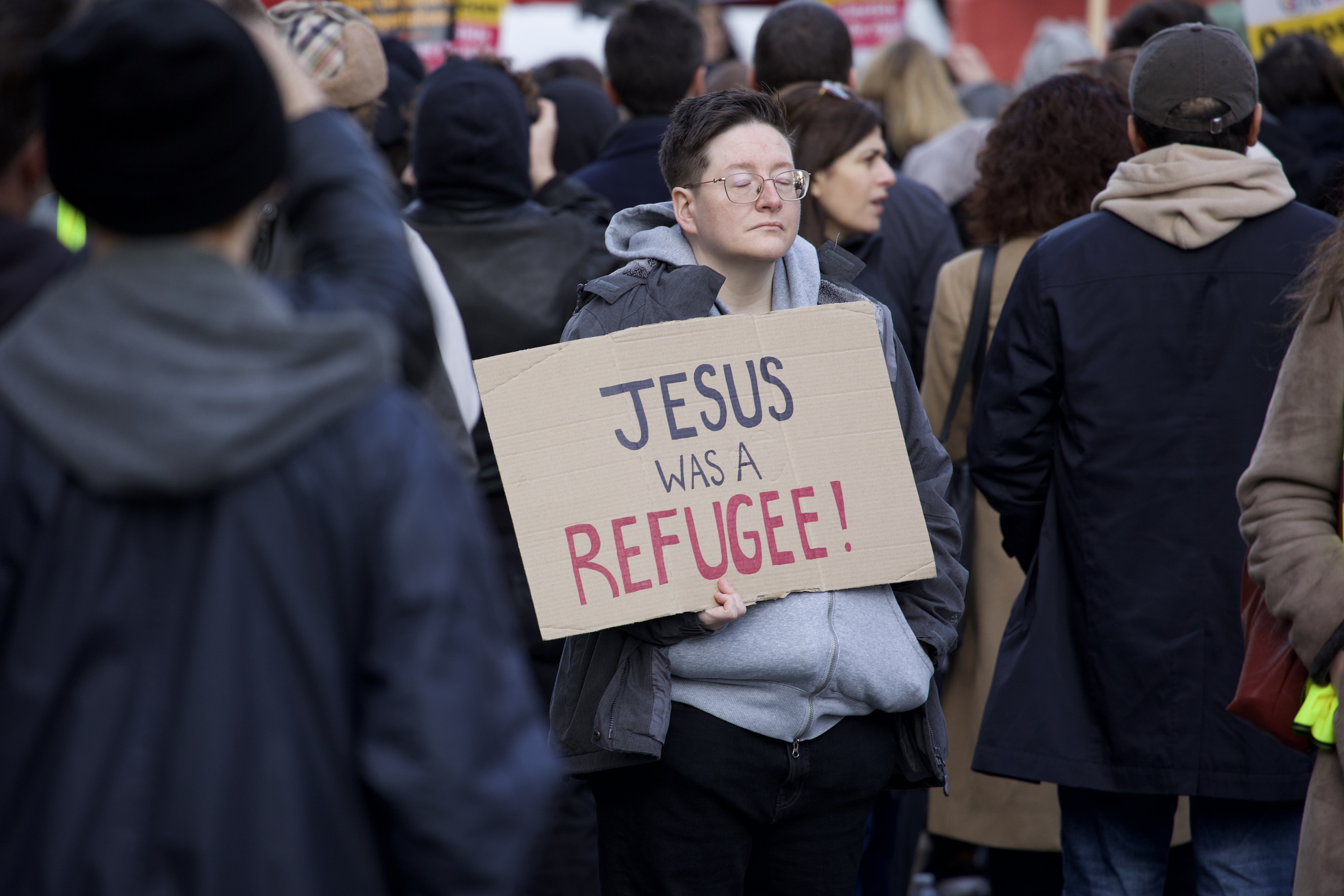 20251216121220_f1469c39907e6f8b0faae8a7be74a1089390bdb88e0d4ab912522912b8d23793 Tommy Robinson’s Carol Service Stirs British Christians| National Catholic Register