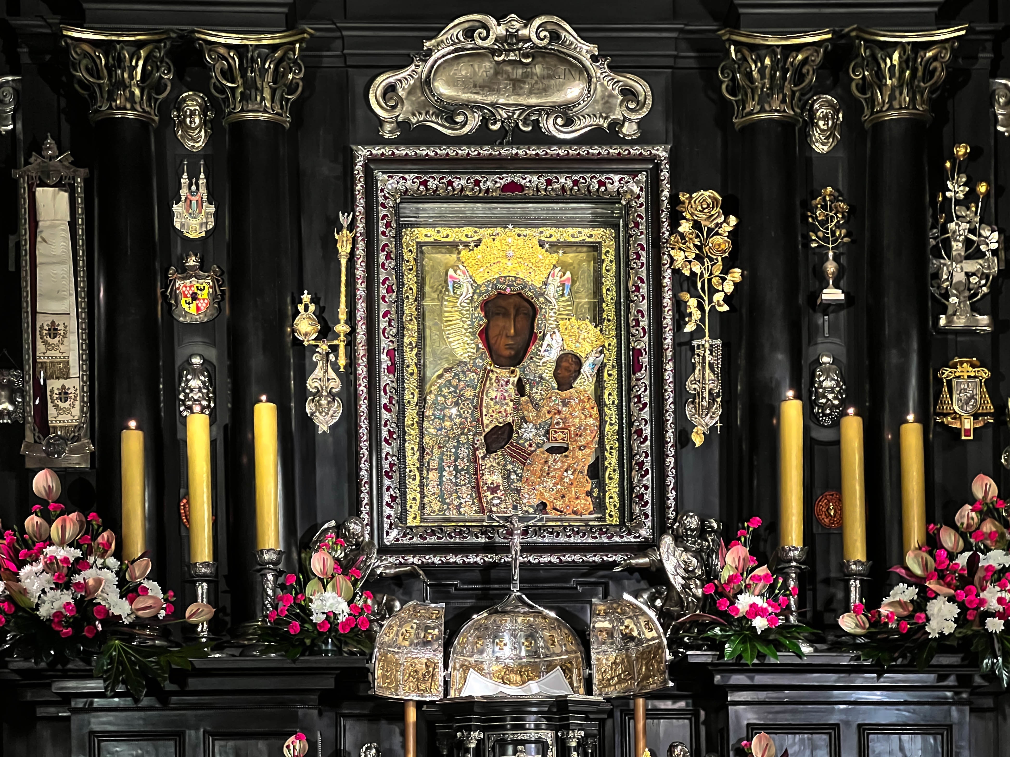 Blessed Virgin Mary of Częstochowa, Queen of Poland