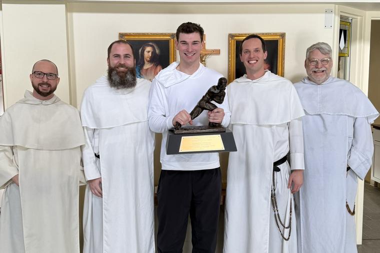 Indiana’s Star QB Fernando Mendoza: Meet the Heisman Trophy Winner Who Never Misses Sunday Mass