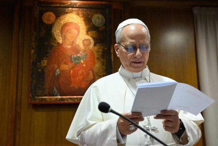 Le pape Léon XIV s'adresse aux cardinaux lors du consistoire extraordinaire le 7 janvier 2026 au Vatican. Le pape Léon XIV s'adresse aux cardinaux lors du consistoire extraordinaire le 7 janvier 2026 au Vatican.