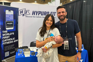 Viva and Chase Crouse, founder and CEO of Hypuro Fit, at the company’s booth at the SEEK 2026 conference in Fort Worth, Texas.