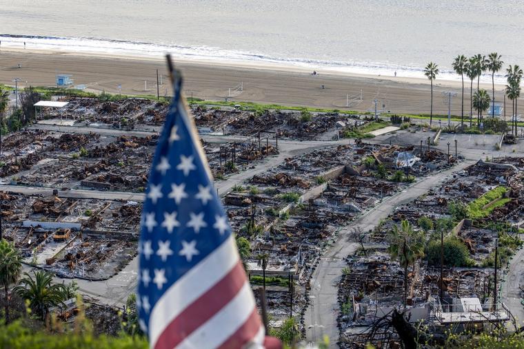 Parishes Continue to Support LA Catholics as Community Struggles to Rebuild After Devastating Fires