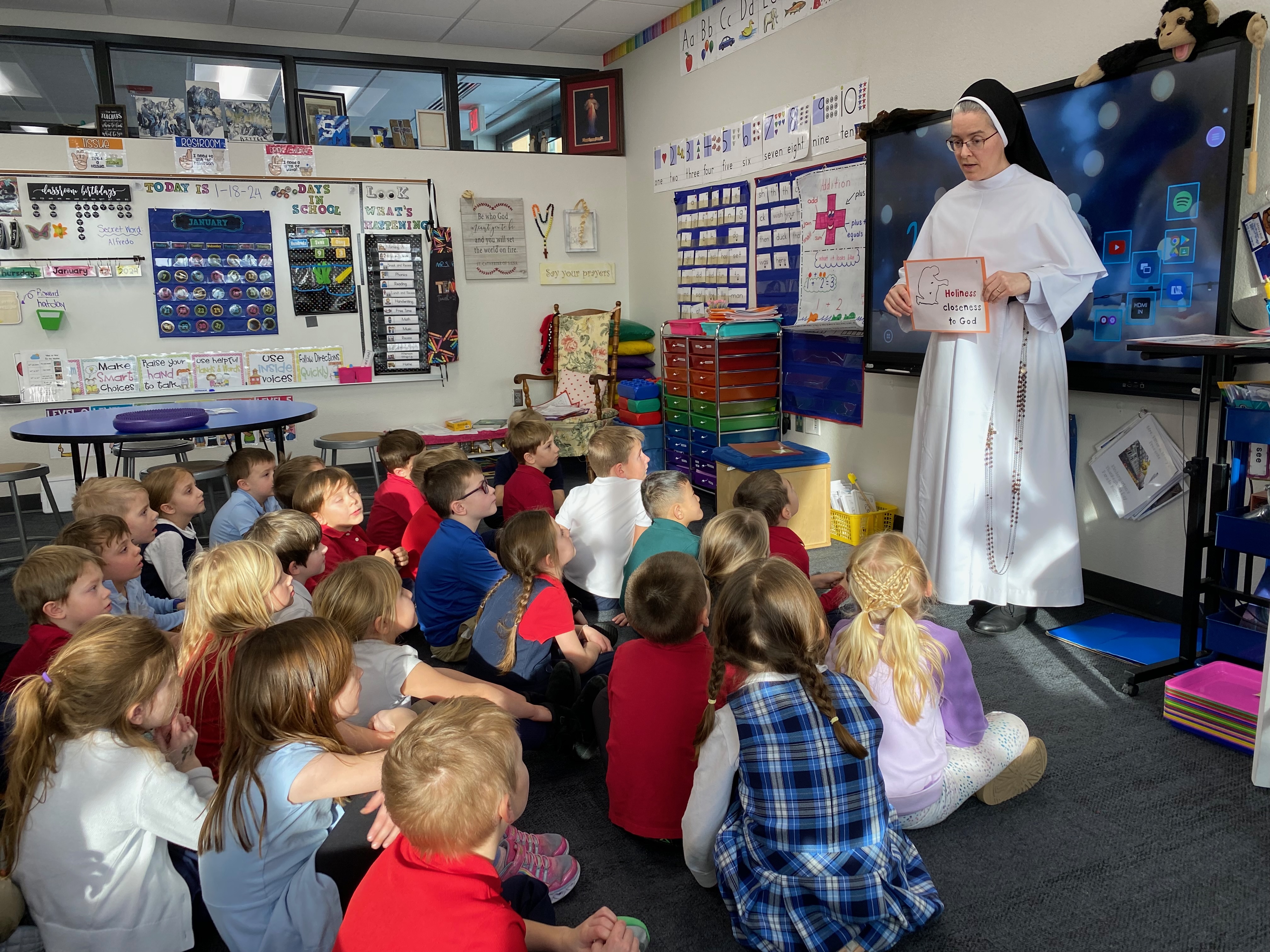 20260130160148_23b27f4cdc55ec2b7b4b8d4ceafb04099776cfec58ab1ccdf6ae8fd974463fae Old-School Education Works in a New-Tech Age| National Catholic Register