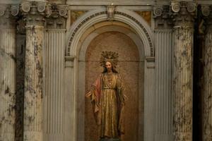 Businesses that have been consecrated to the Sacred Heart encourage others to do so.