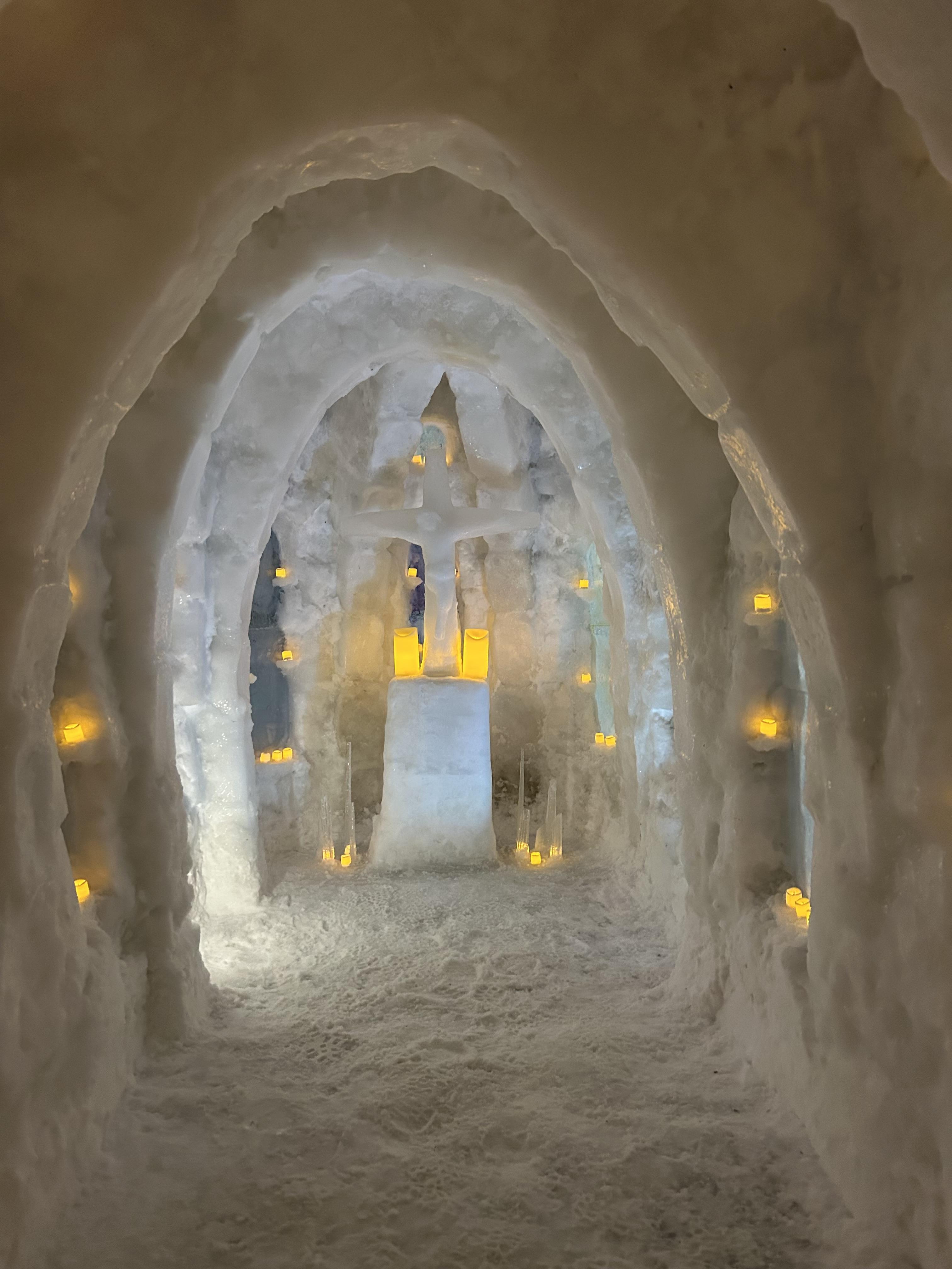 ND Ice chapel interior