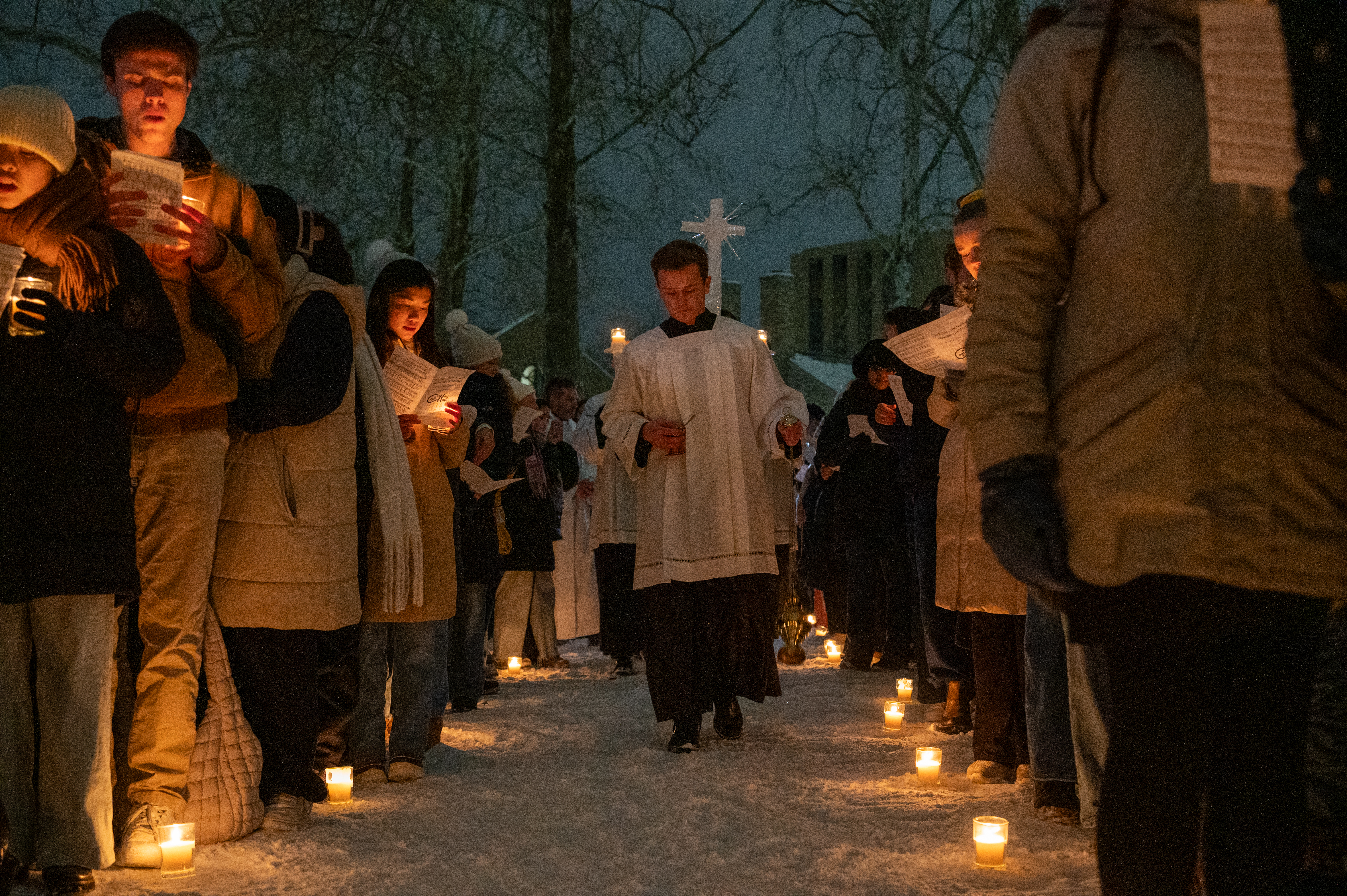 ND Ice Mass procession