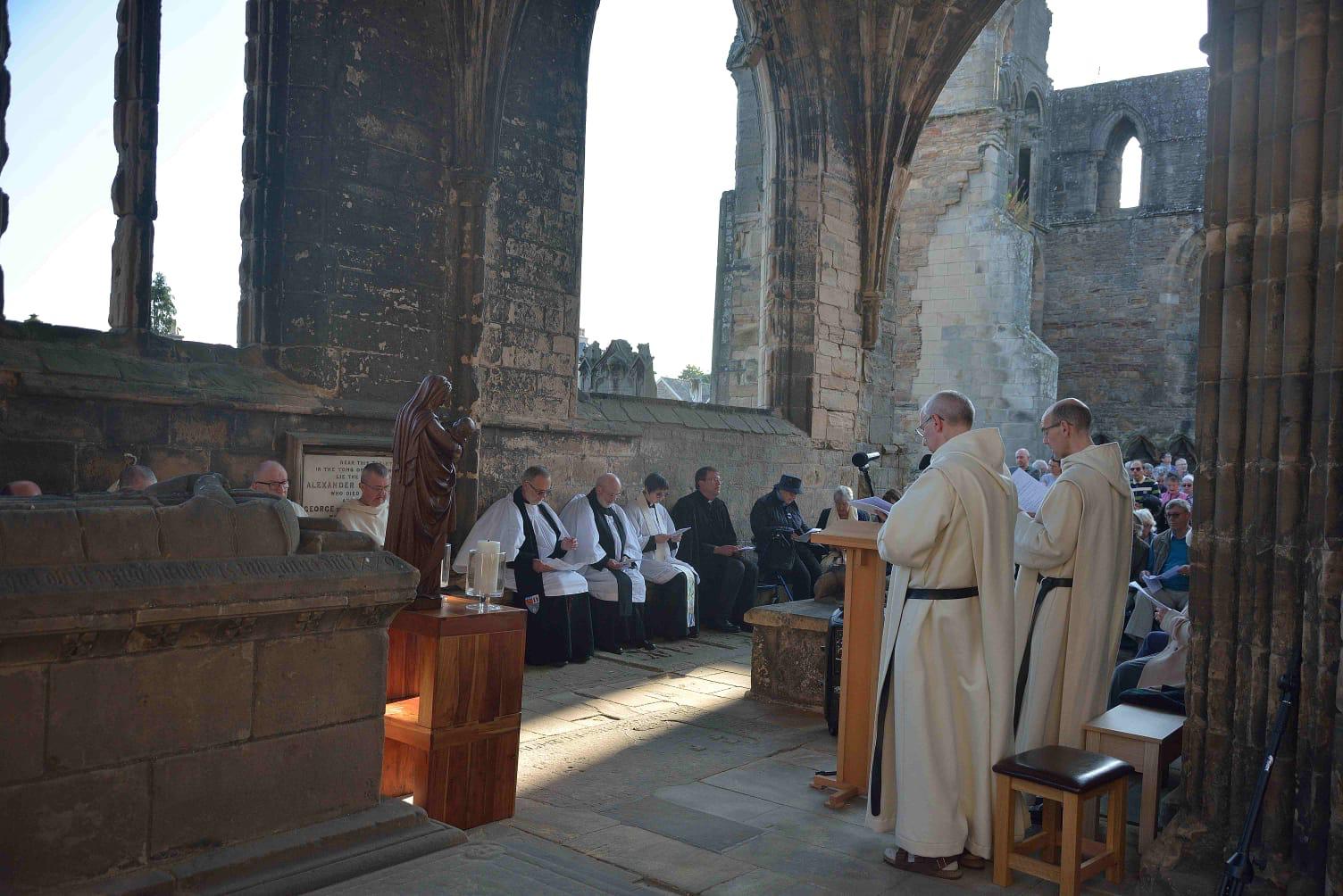 Elgin cathedral ruins