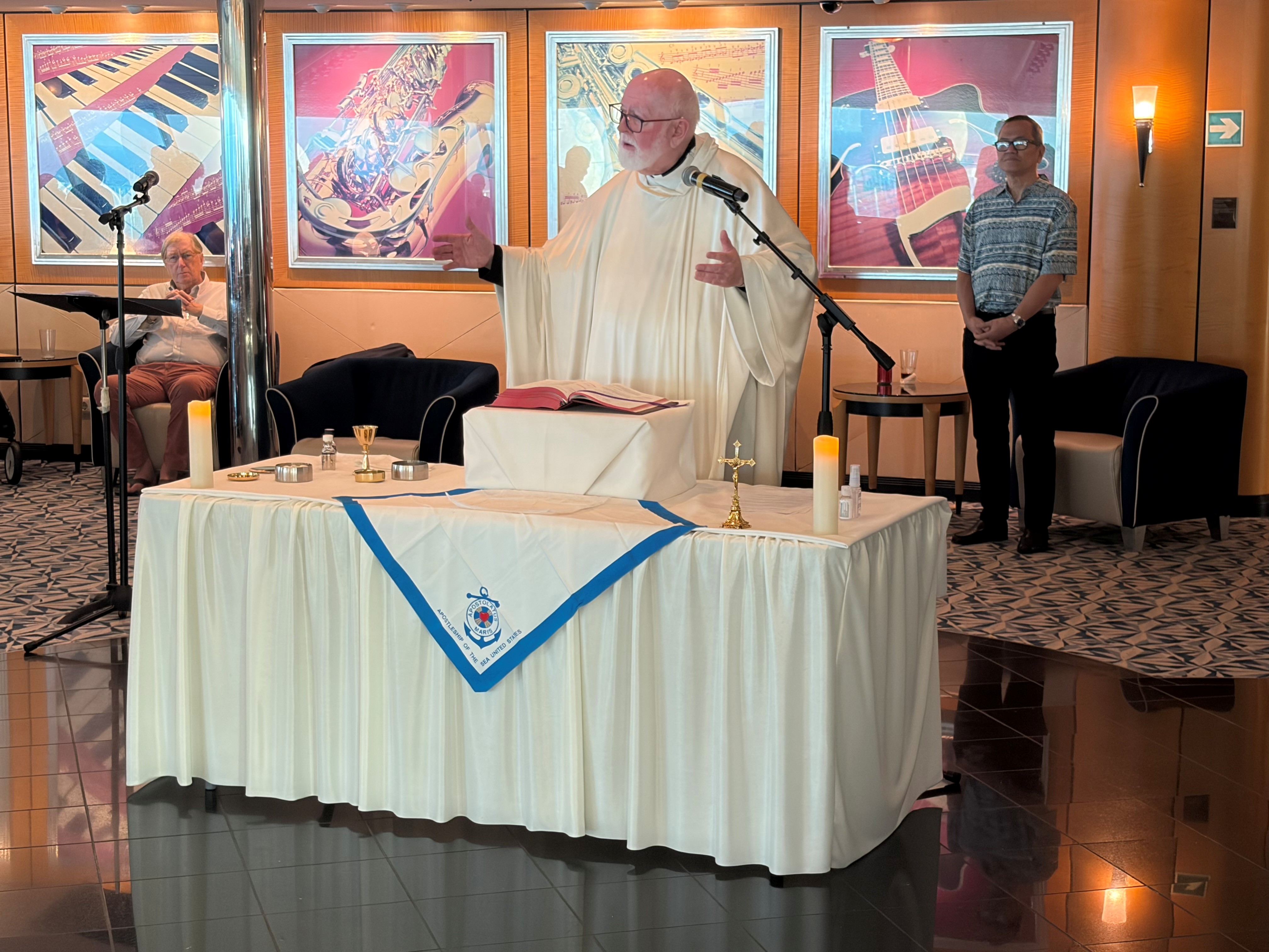 Father William Reynolds celebrates Mass