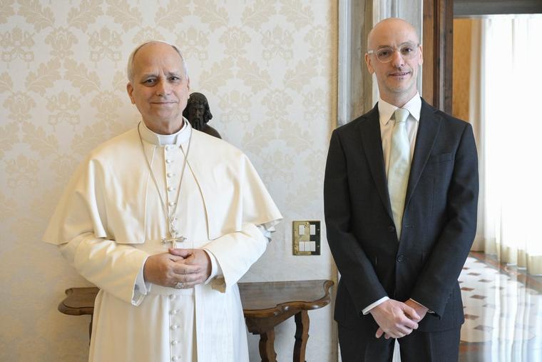 Pope Leo Meets Author Critical of Opus Dei