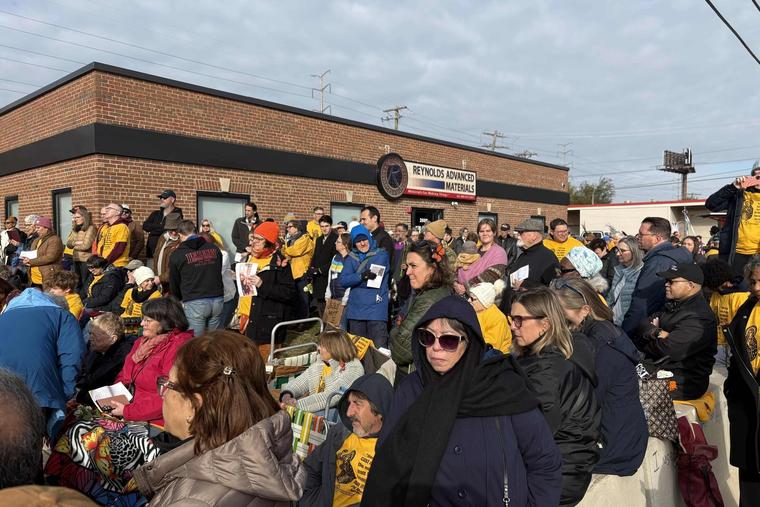 Judge Permits Access for Clergy at Illinois Immigration Facility for Holy Week