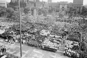 The crowd gathers for the opening Mass of the Archbishop Ritter Worldmission Exhibition in St. Louis on May 17, 1953.