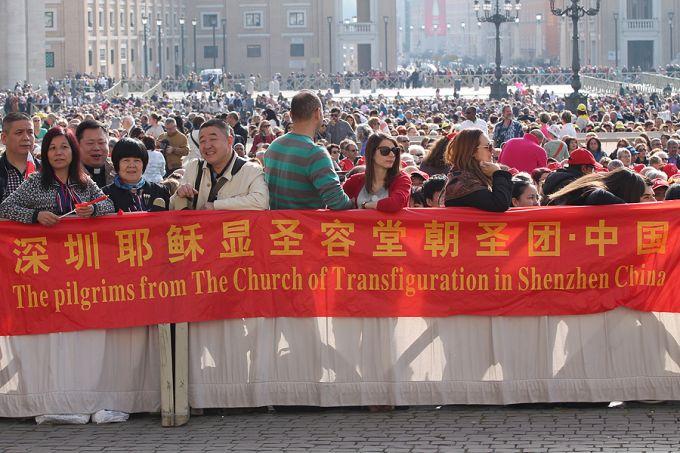 Chinese pilgrims from Shenzhen attend the general audience in St. Peter’s Square on April 5, 2016. 