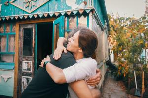 Valentyna Pavsyukova has worked tirelessly since 2007 to support people in need in the homeland of her birth. That effort is vital amid ongoing conflict, as Pavsyukova’s hug conveys.