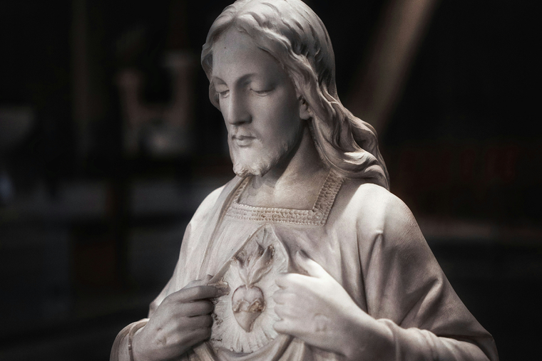 Jesus Gives Us 3 Lessons on Love