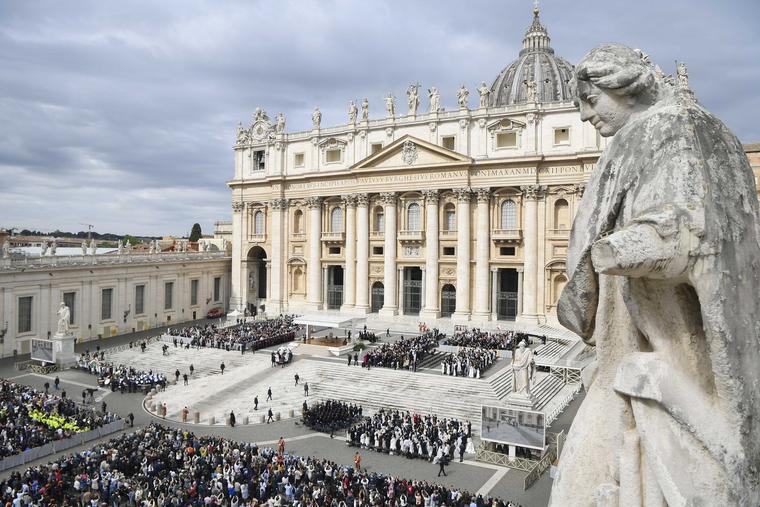 Critics Say Synod Report Undermines Church Teaching, Misrepresents Courage