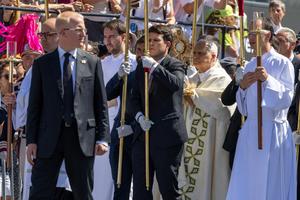 Pope Leo XIV leads a Eucharistic procession in Madrid, Spain, on June 7, 2026, for the feast of Corpus Christi.