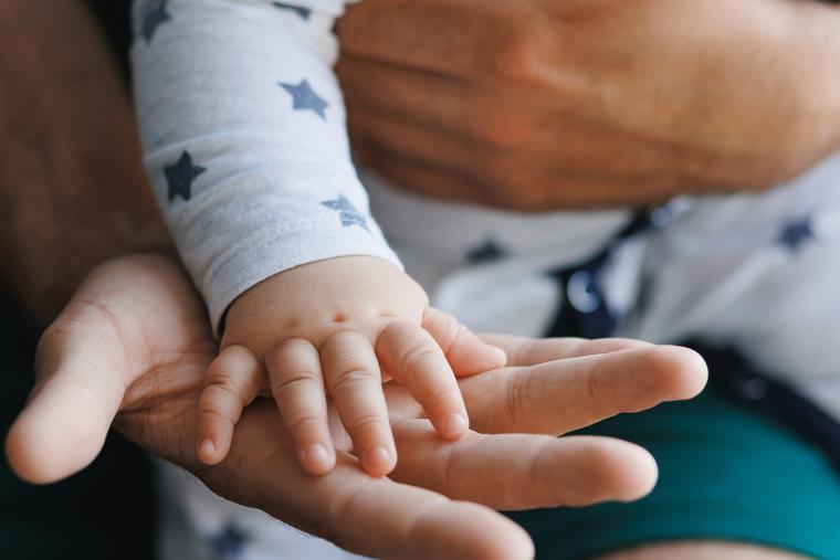 A sweet fatherhood moment