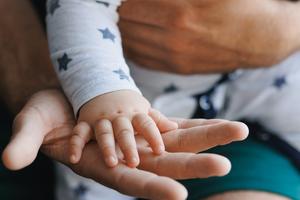 A sweet fatherhood moment