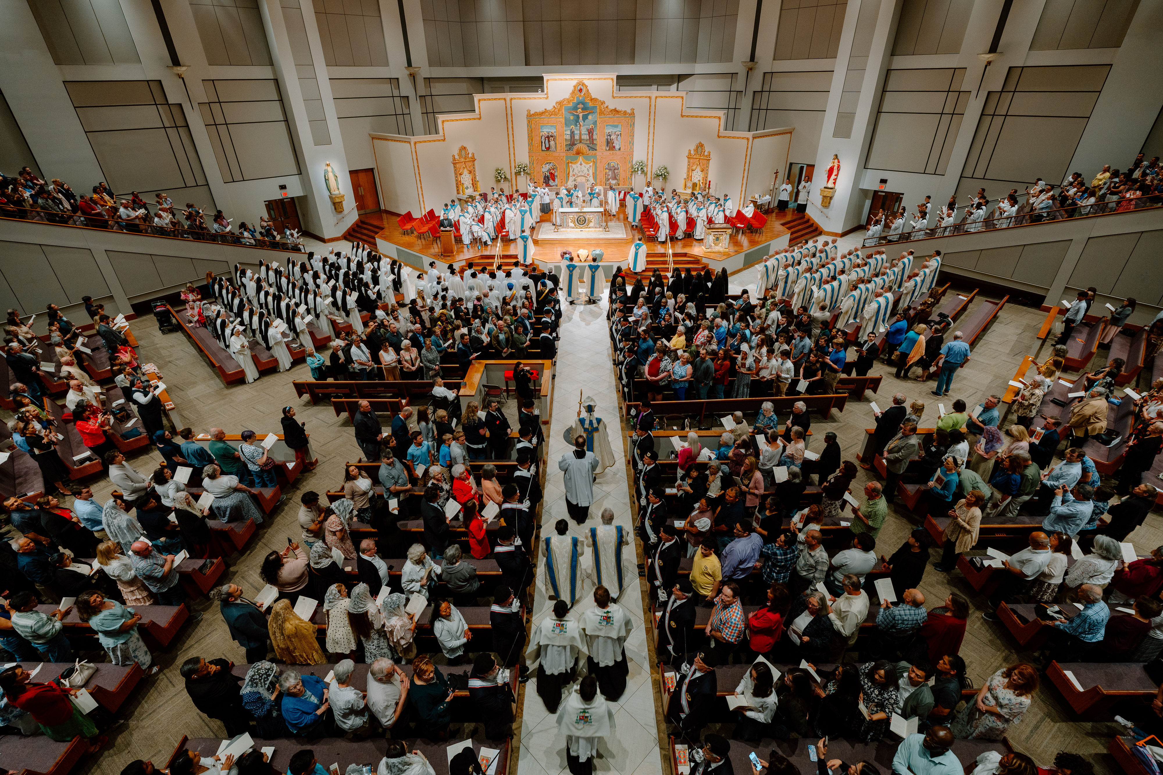 Bishop J. Mark Spalding of Nashville processes to the altar at the beginning of the Chrism Mass at Sagrado Corazón de Jesús Church on March 31, 2026. (Photo by Preston Thompson / Diocese of Nashville)