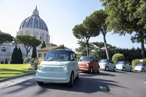 Electric vehicles donated by Fiat to the Vatican. | Credit: Governorate of Vatican City State