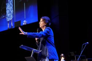Sherry Weddell addresses the audience at Brisbane’s Summit 2023.