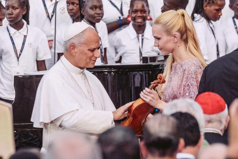 &lsquo;The War Shall Not Stop the Music&rsquo;: Violin Virtuoso Recounts Meeting Pope Leo XIV