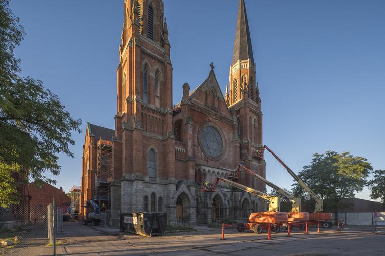 To Save a Catholic Church in Detroit, the Archdiocese Let It Go