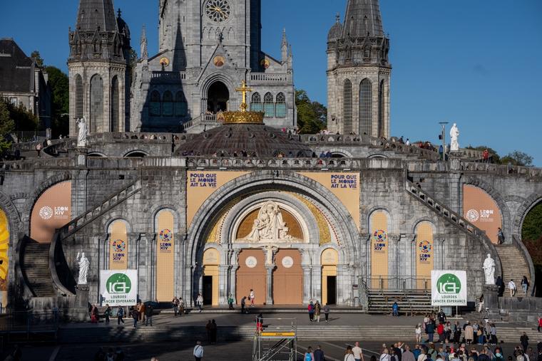 Pope&rsquo;s Lourdes Visit to Highlight Church&rsquo;s Response to Abuse