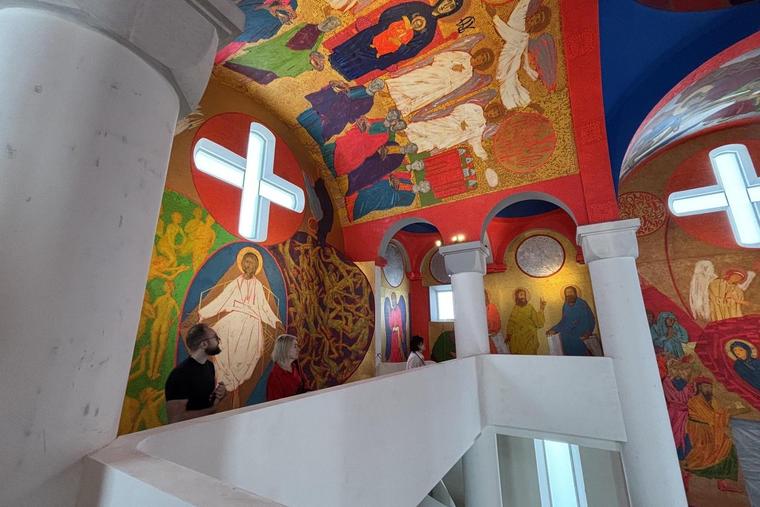 Breathtaking Artwork in Ukraine Church Bears the Wounds of War